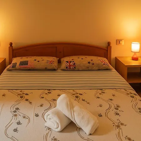 Queen S Giovanni Ideal For Families Or Large Group San Giovanni in Persiceto