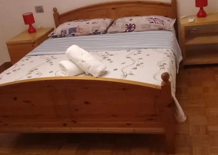 Queen S Giovanni Ideal For Families Or Large Group